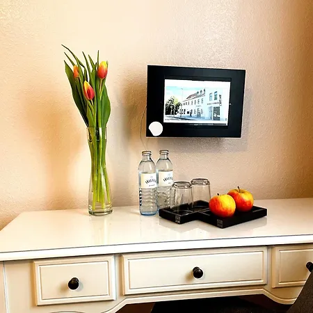 Kolossos Duesseldorf - Otel Neuss