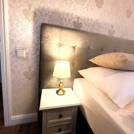 Kolossos Duesseldorf - 3*