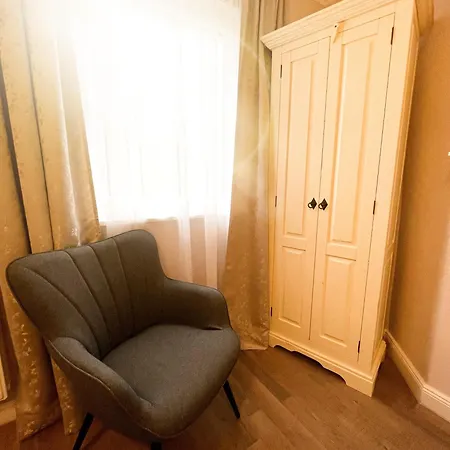 Kolossos Duesseldorf - Hotel Neuss