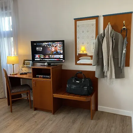 Kolossos Duesseldorf - Otel 3*