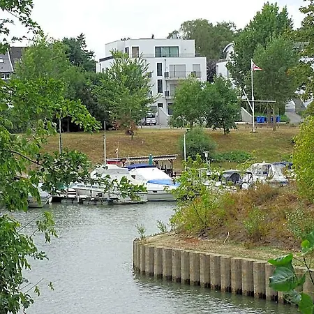Kolossos Duesseldorf - 3* Neuss