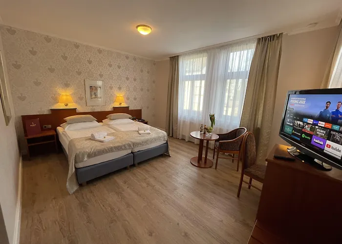 Kolossos Duesseldorf - Hotell Neuss