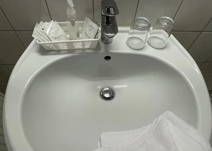 Kolossos Duesseldorf - Hotell Neuss